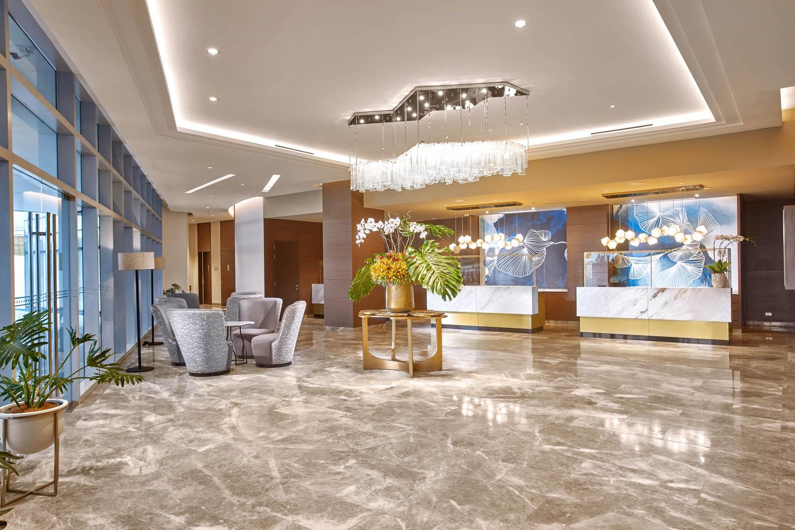 Kingsford Hotel Manila Paranaque City Exterior photo