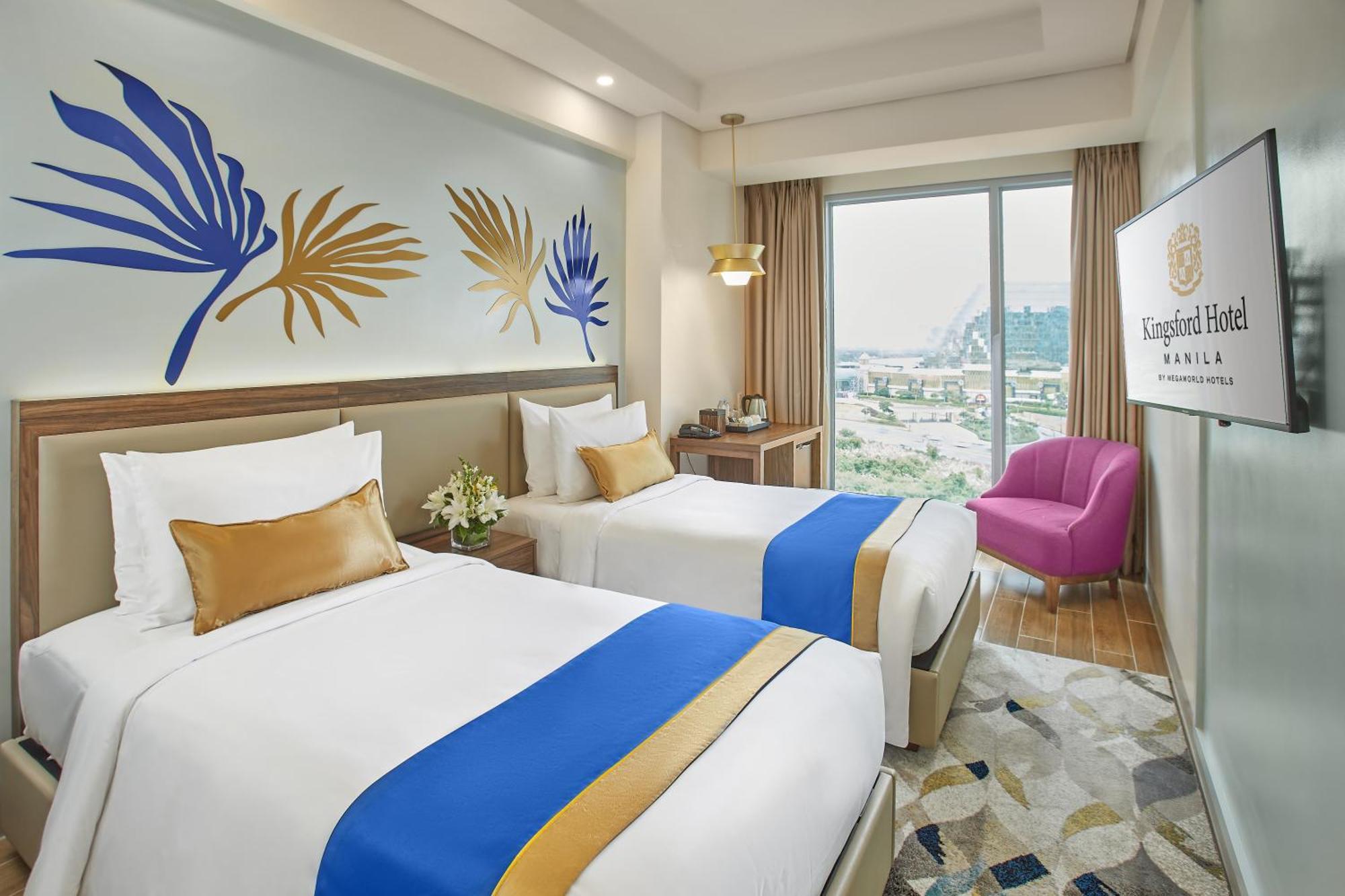 Kingsford Hotel Manila Paranaque City Exterior photo